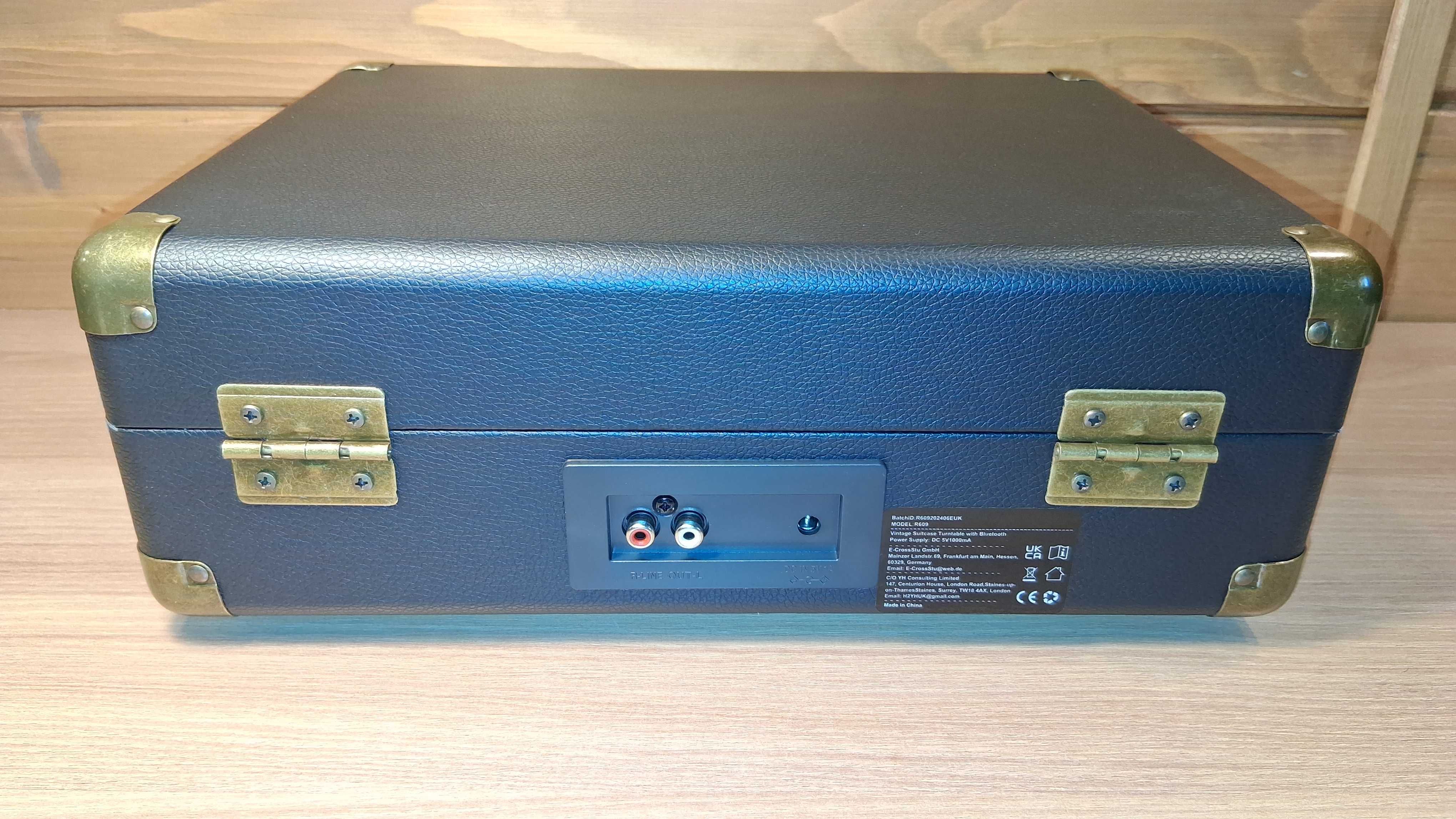 RETROLIFE R609 - Vintage Suitcase Bluetooth Turntable - Czarny