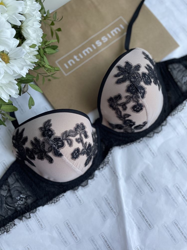 Бюстгальтери від Intimissimi. Італійська жіноча білизна.