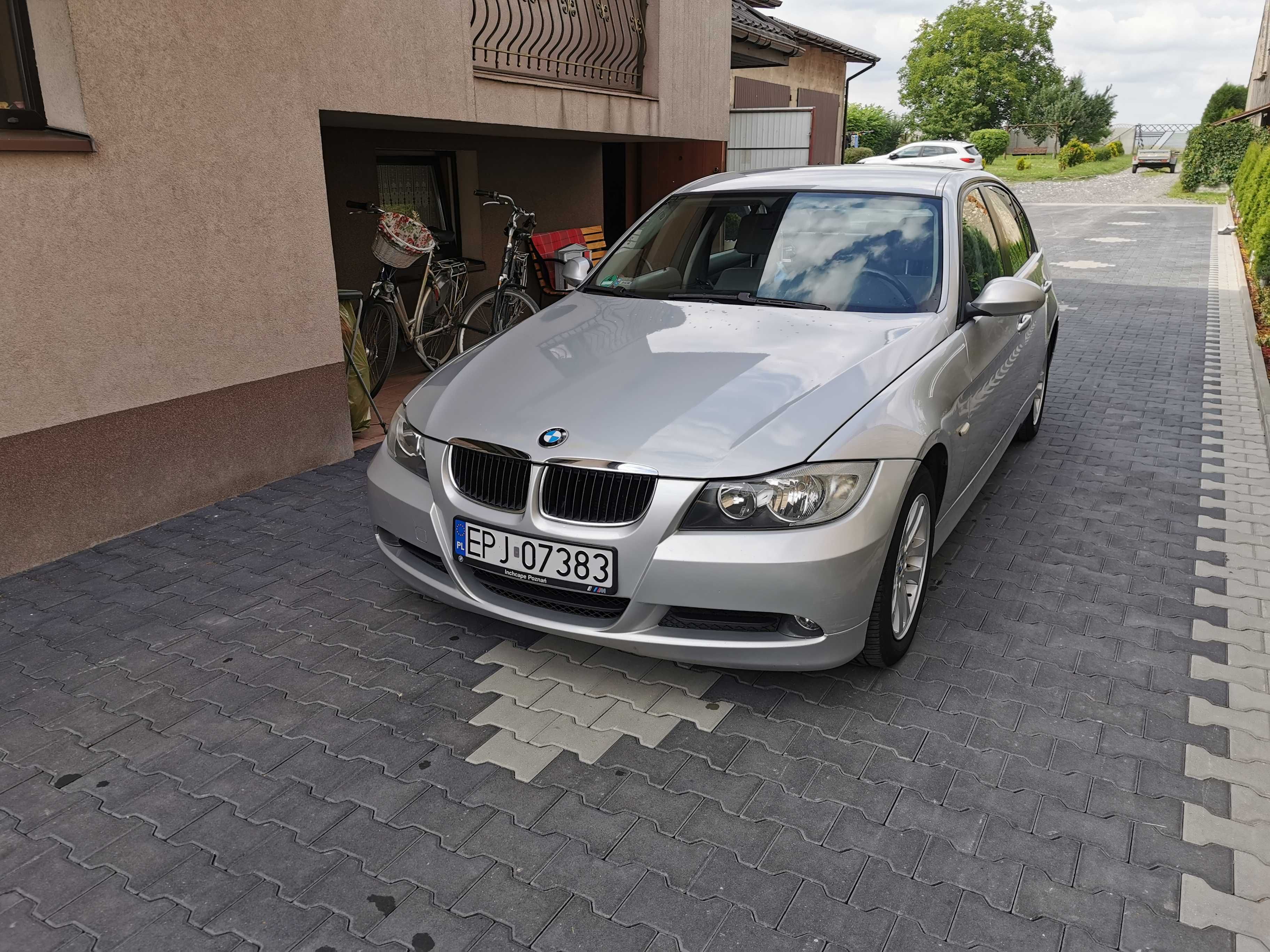 Bmw 3 E90  318i  2008r