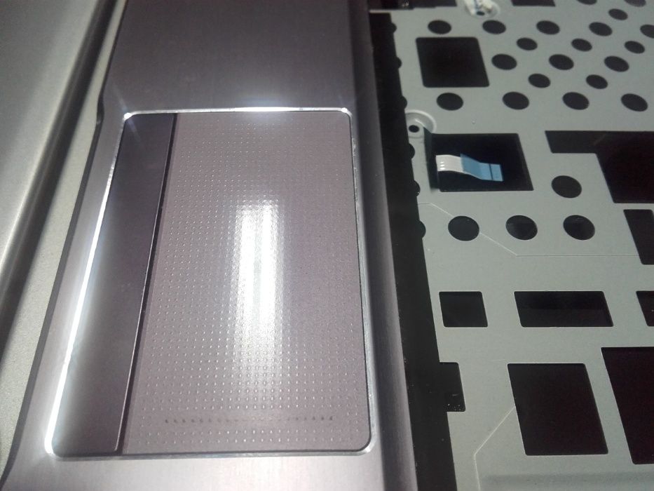 Klapa obudowa matrycy ramka touchpad Lenovo IdeaPad Z370 13,3"