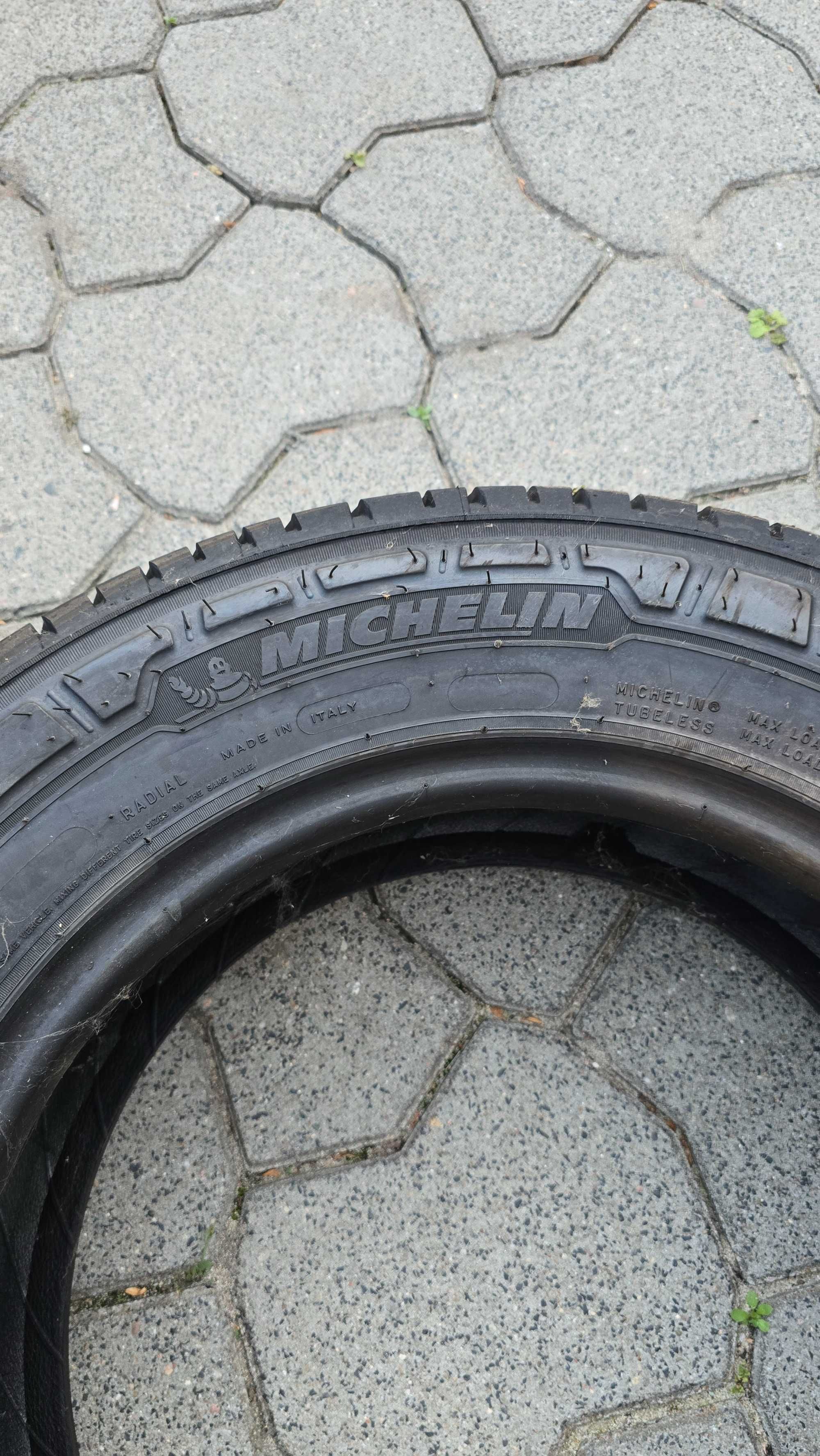 Opona Michelin 215/65 R 16 C