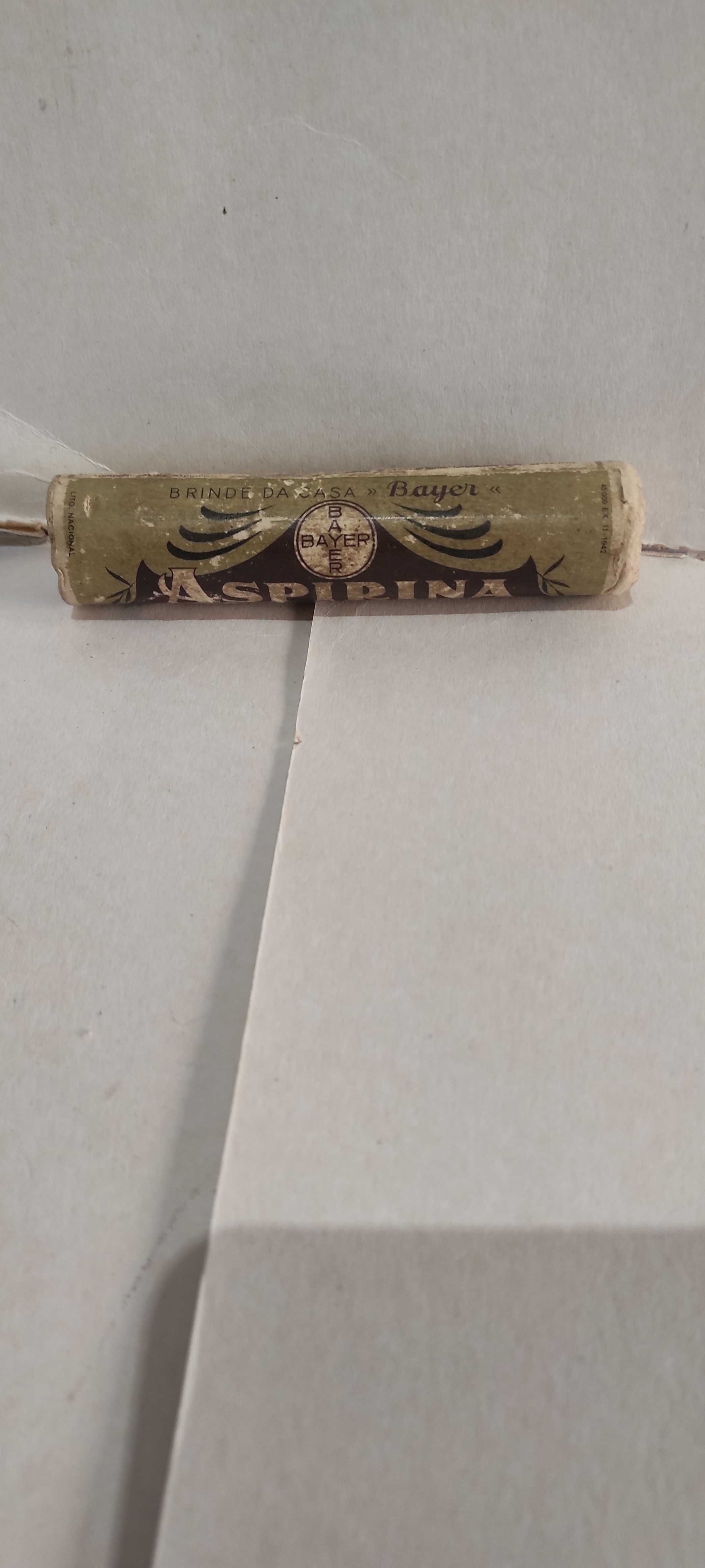 Brinde muito antigo da Aspirina Bayer Caleidoscópio