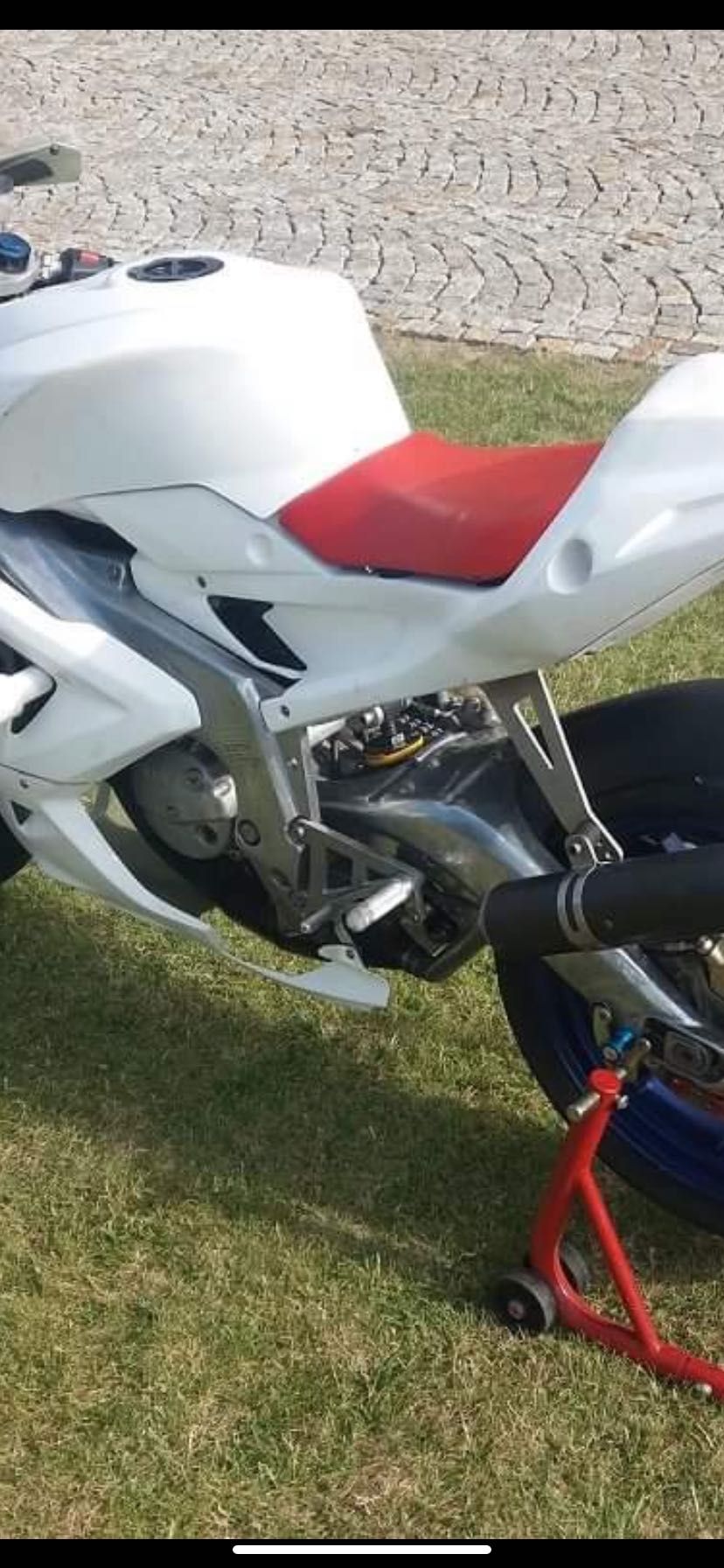 Podnóżki sety sportowe torowe Aprilia RS 125