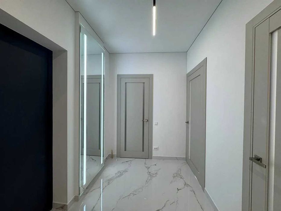 Центр міста, продам 2 кім з ремонтом, і/о опалення, Main House!