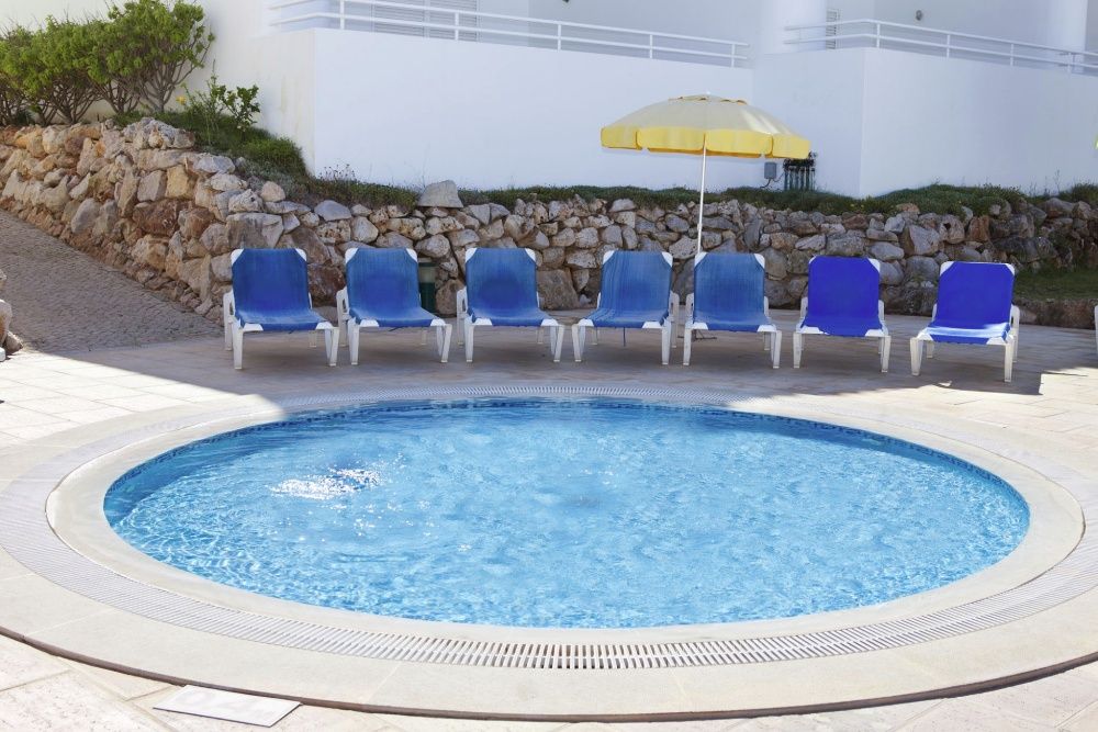 Apartamento T2 em Condomínio com Piscina na Praia da Galé – Albufeira