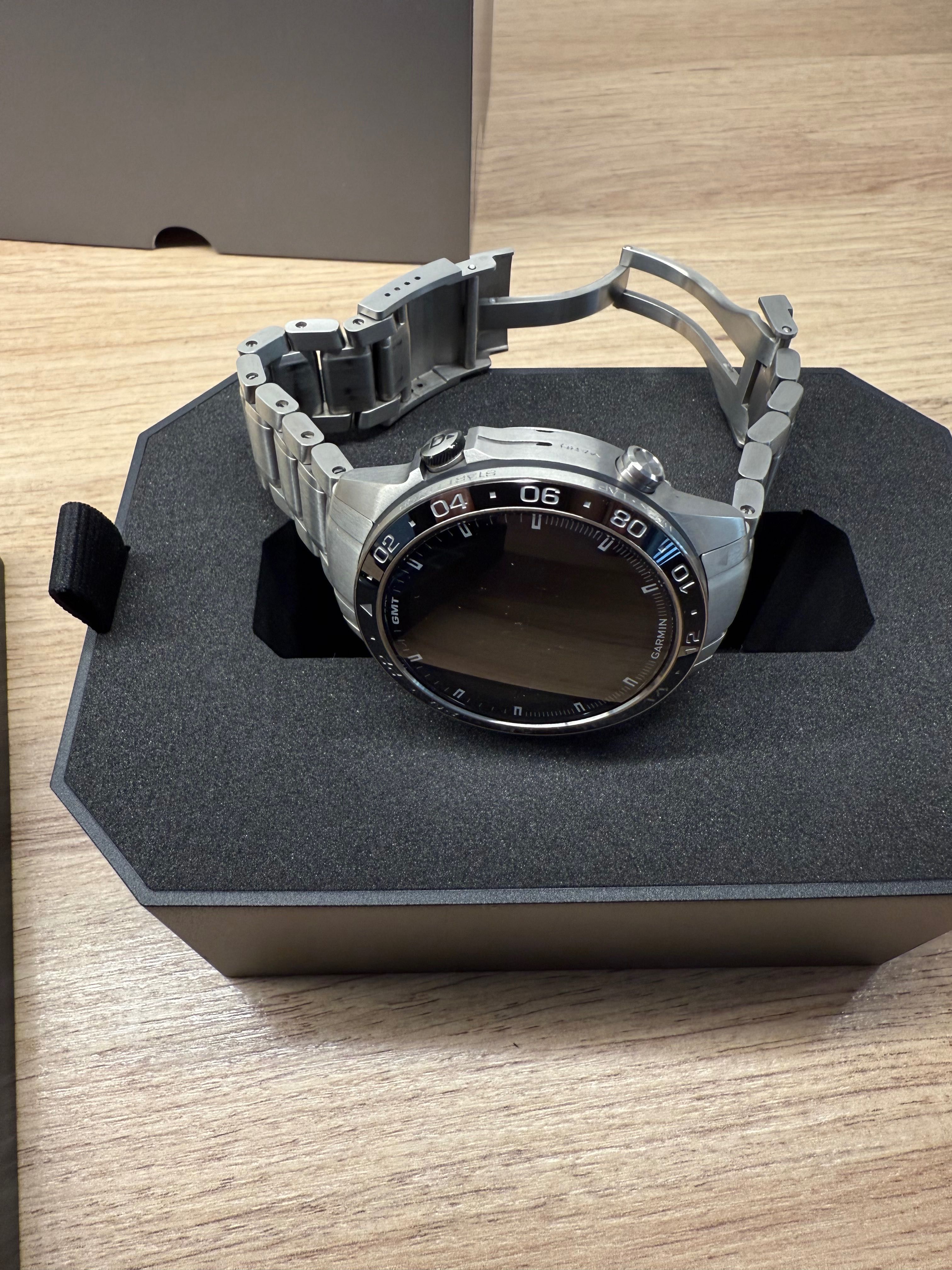 Garmin MARQ Gen 2 – tytan, AMOLED, 3 paski oryginalne, stan bdb