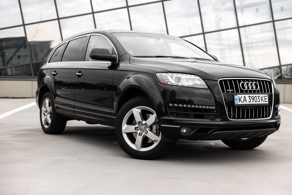 Продам Audi Q7 2013