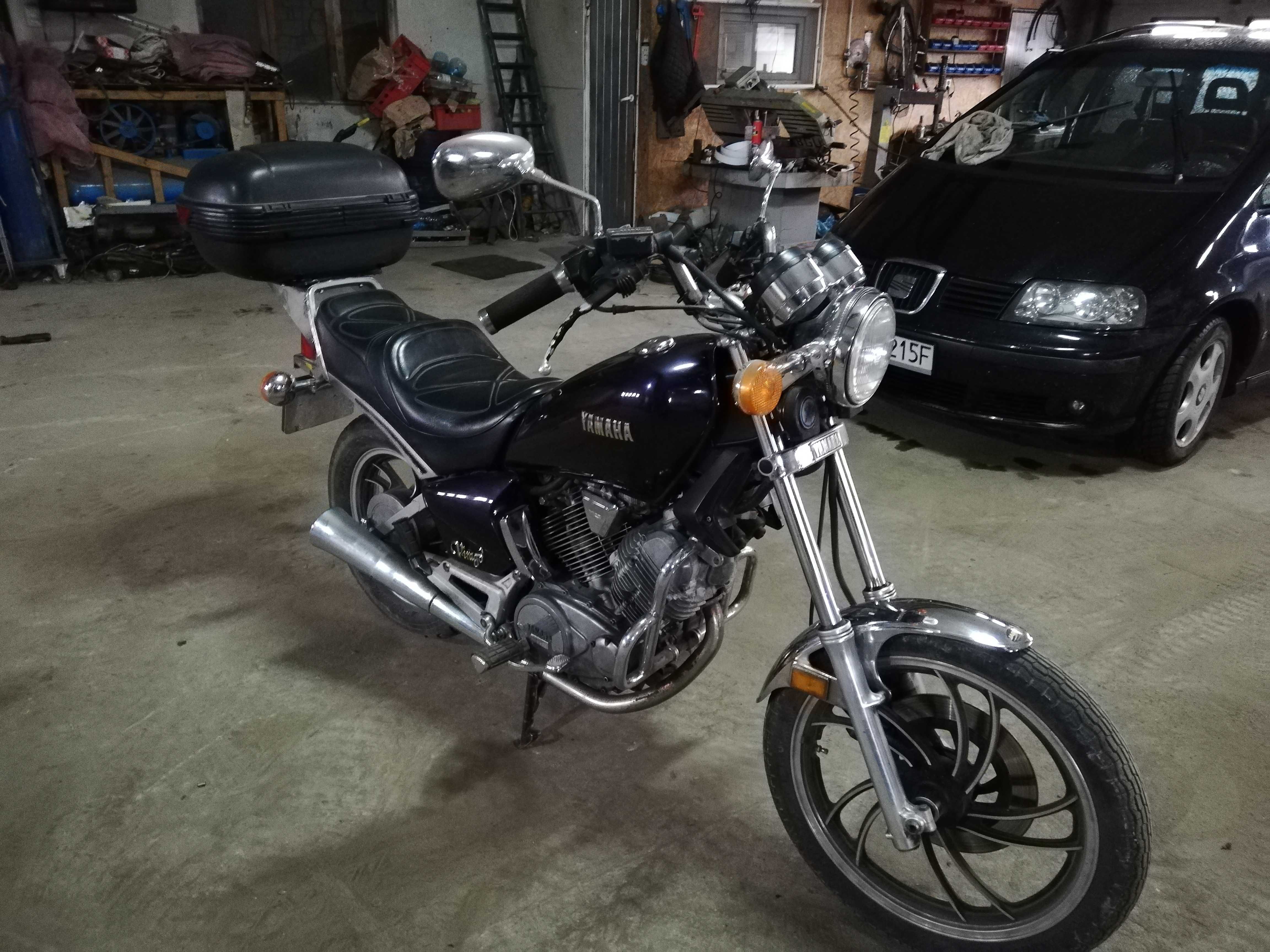 Yamaha XV500 Virago