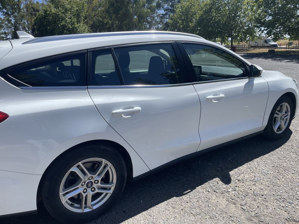 Ford Focus carrinha de 2019 impecavel