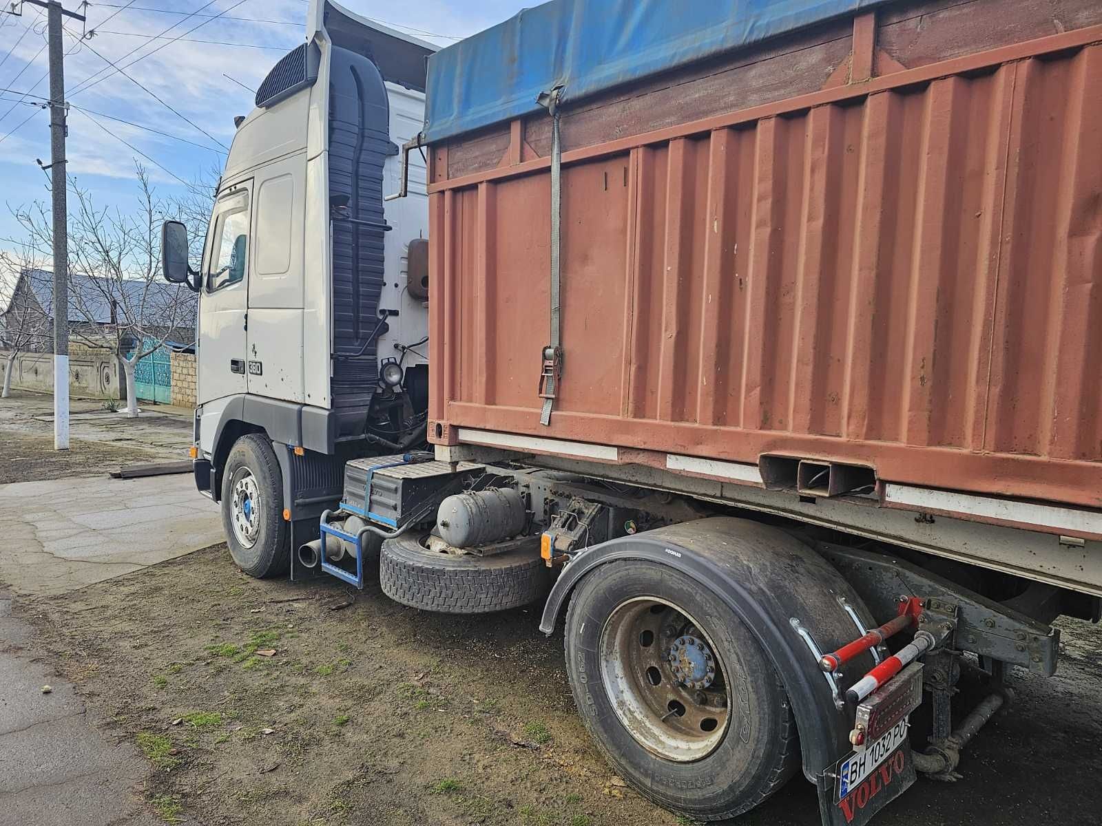 Продам ВОЛЬВО ФШ12 комплектом.