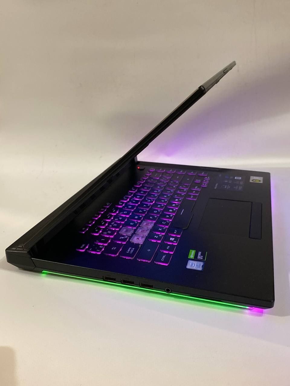 STRIX ТОП Игровой Ноутбук i7 16 ядер | GTX 1650 Ti 4GB | 16GB DDR4