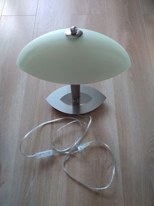 Lampka stołowa Nowa bez opakowania