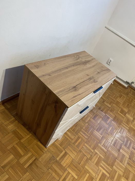 Nowa szafka pod umywalkę 80 cm