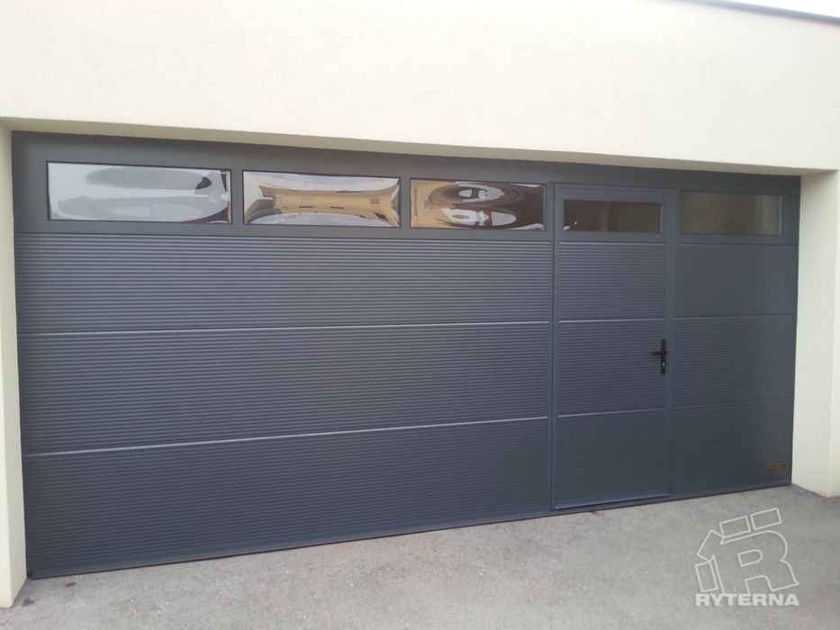 Гаражні секційні ворота / ролети / автоматика