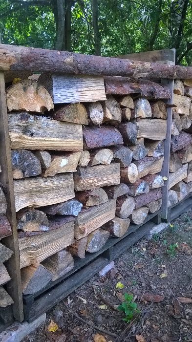 Sprzedam drewno sosnowe sosna