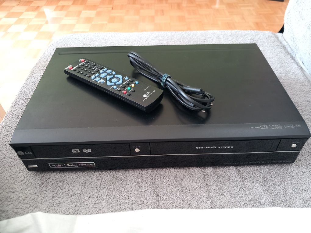 LG RCT689H VHS z Nagrywarką CD CDRW 6HD HIFI Stereo