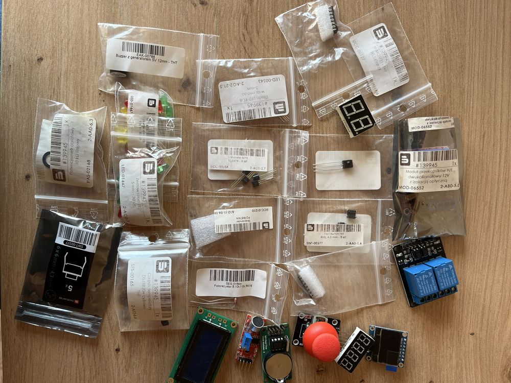 zestaw Arduino + moduły elektroniczne