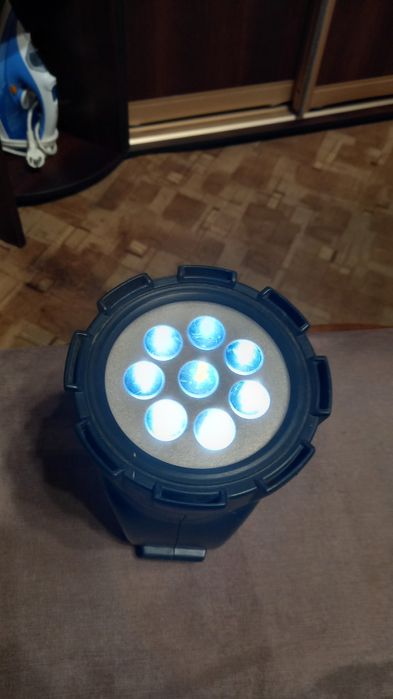 Продам фонарь  с аккамулятором