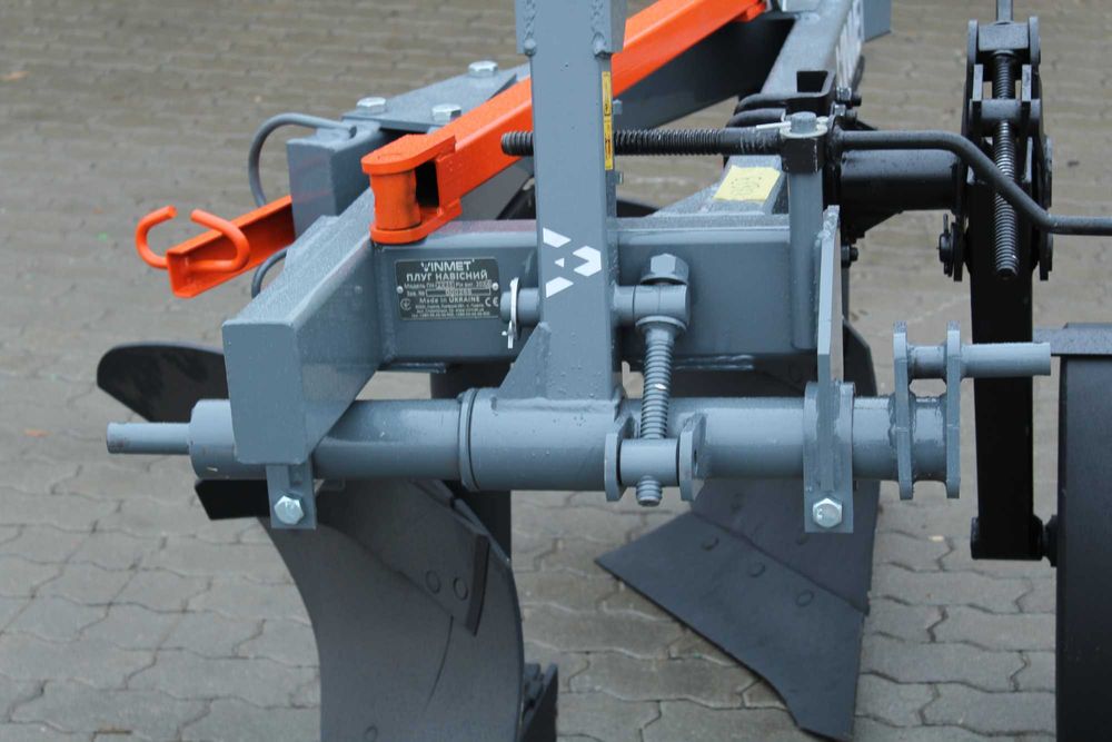 ПОСИЛЕНИЙ І МІЦНИЙ - Плуг навісний ПН vinmet рама 80/100 Велике Колесо