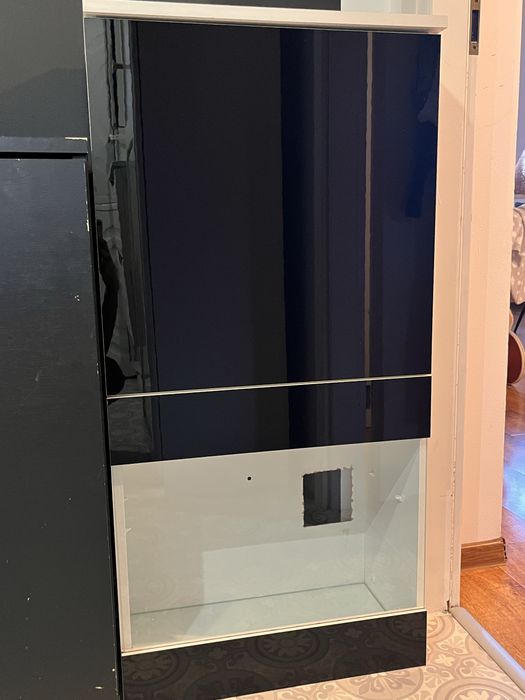 Wisząca szafka lazienkowa czarny polysk