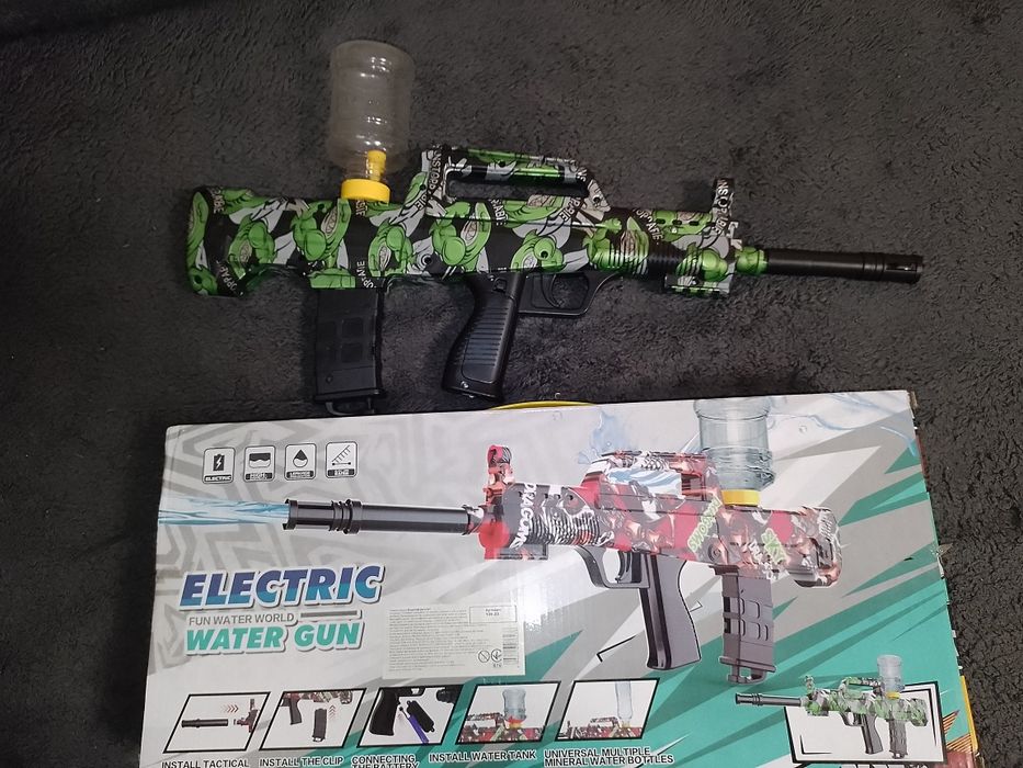 Водний автомат, акумулятор. Бластер