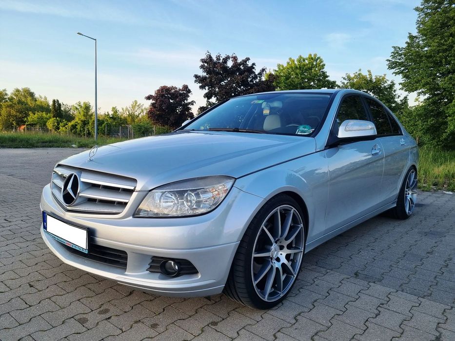 Mercedes-Benz Klasa C 3.0 V6 231KM zarejestrowany BEZWYPADKOWY navi LPG instalacjaGAZOWA