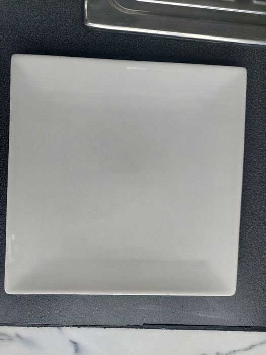 Conjunto pratos brancos