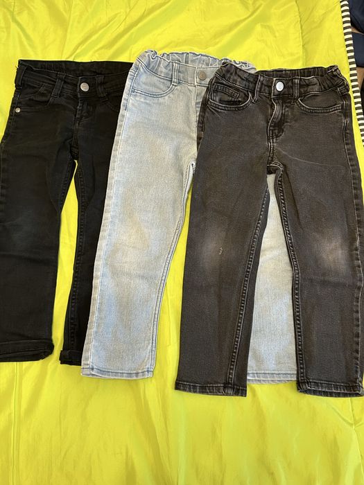 Продам штани на злопчика 3 -5 років