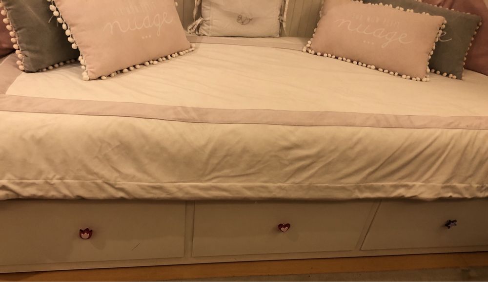 Cama Hemnes IKEA branca extensível