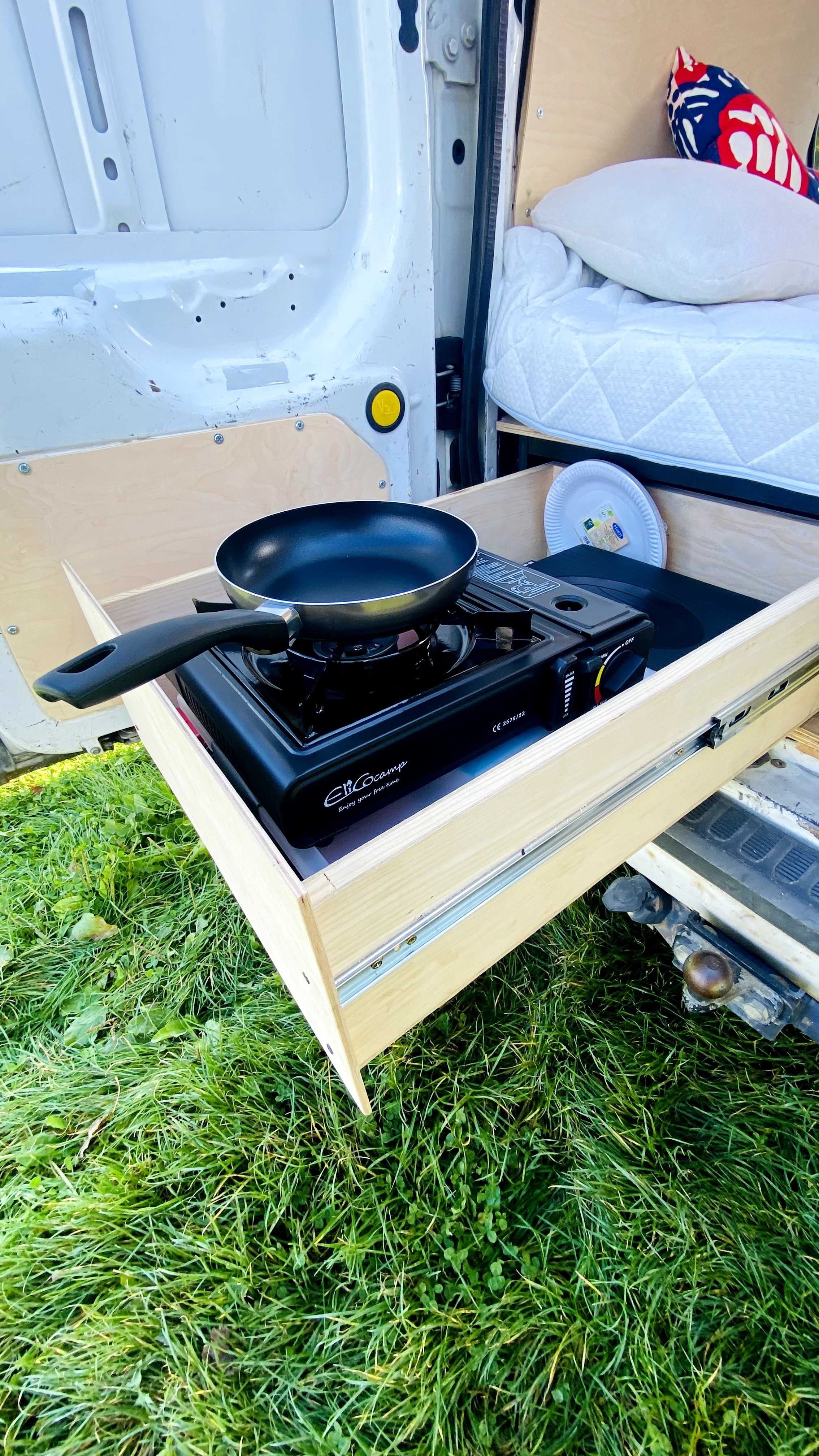 Ford Transit Connect - kamper (uszkodzony silnik)