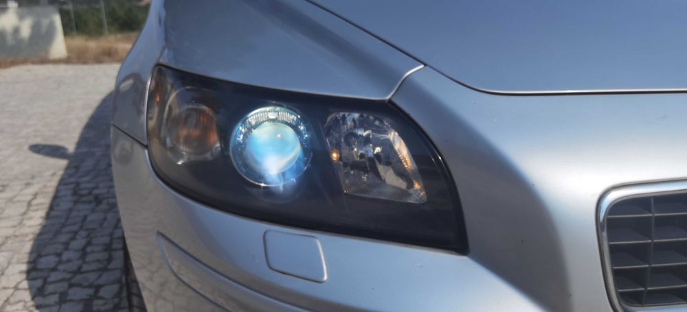 Volvo S40 1.6D R-Design (SEM MBWAY)