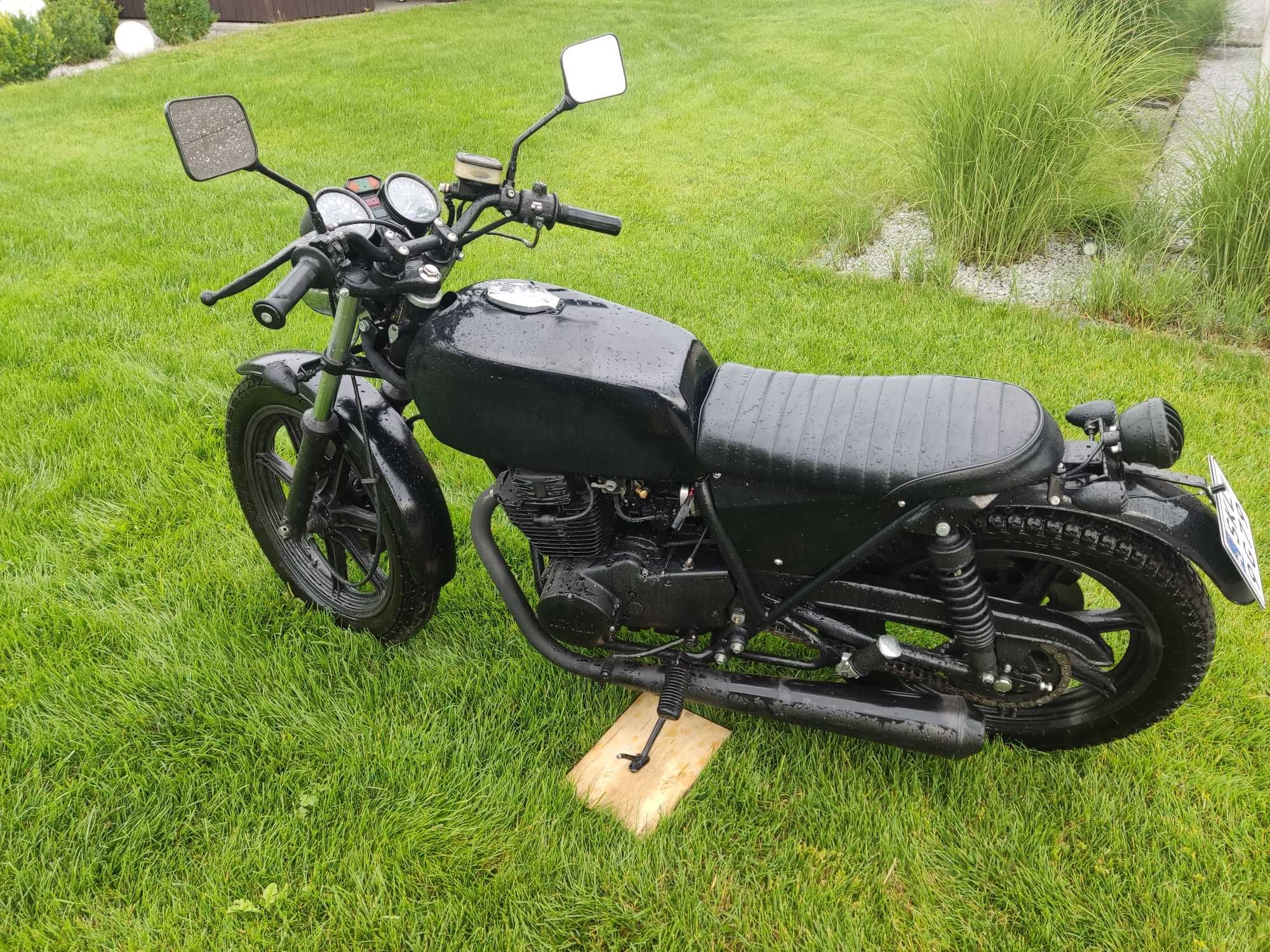 Yamaha XS 400 2A2