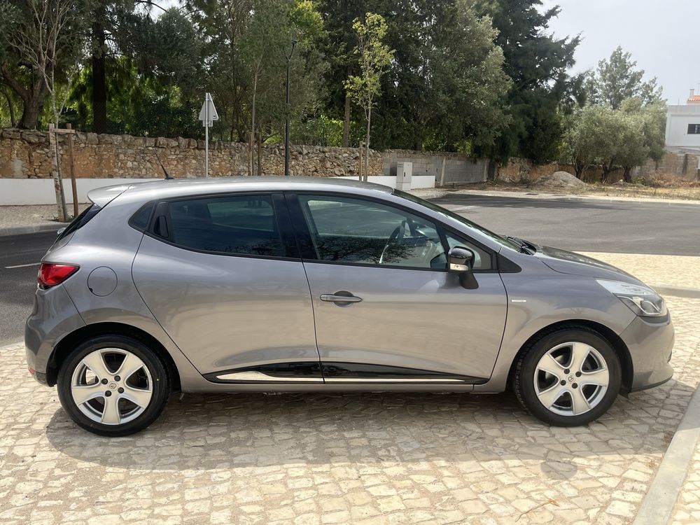 Renault clio como novo