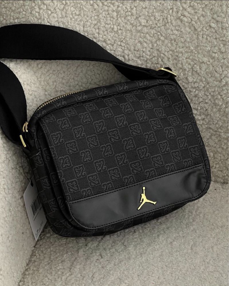 Сумка Air Jordan Monogram Crossbody Bag Black оригинал мессенджер