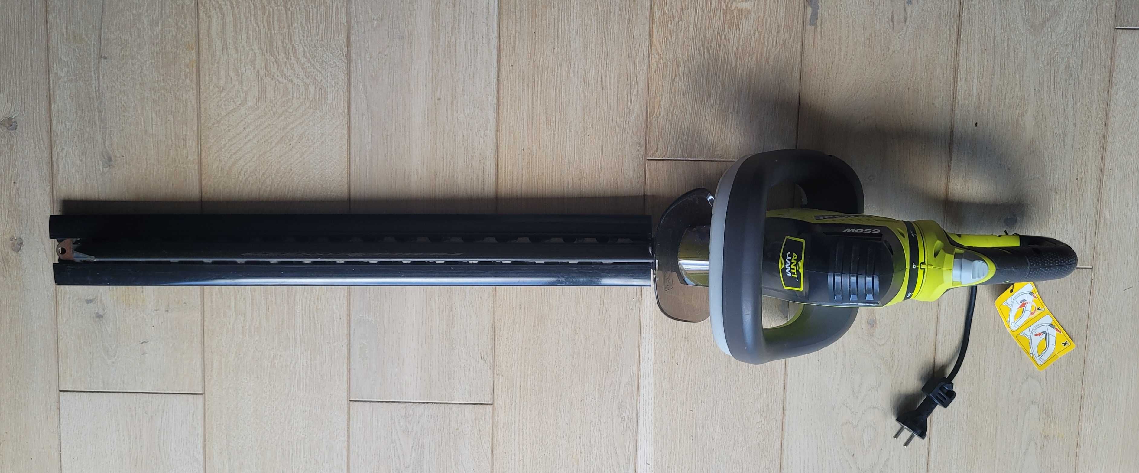 RYOBI nożyce elektryczne 650 W