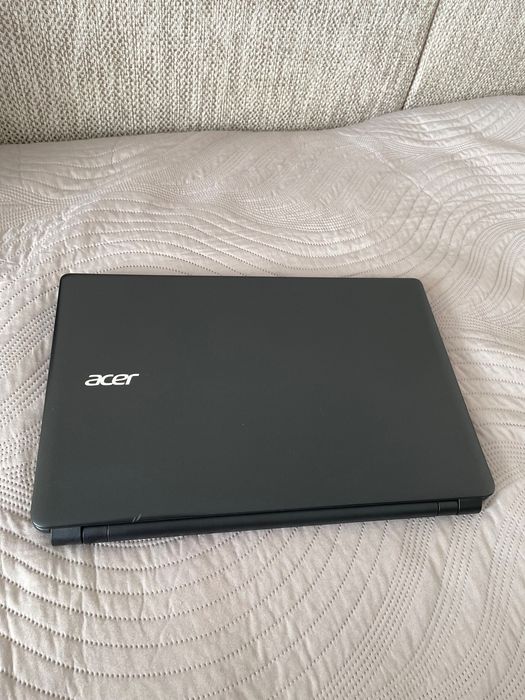 Sprzedaję Laptopa Acer