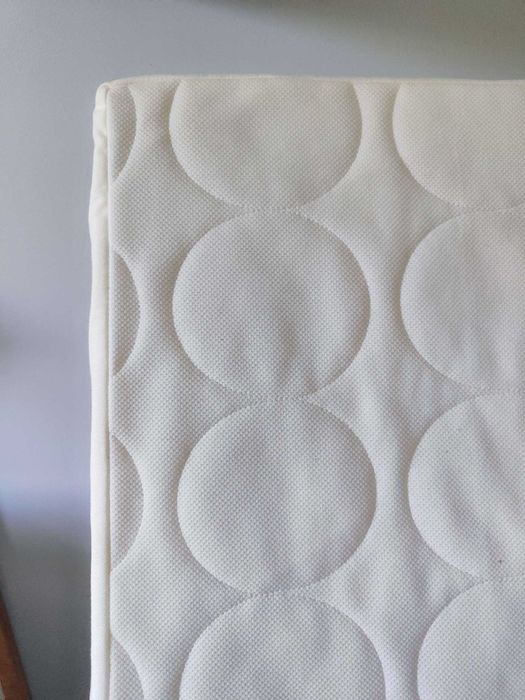 Łóżeczko IKEA SUNDVIK 120×60 szare + materac JÄTTERÖTT