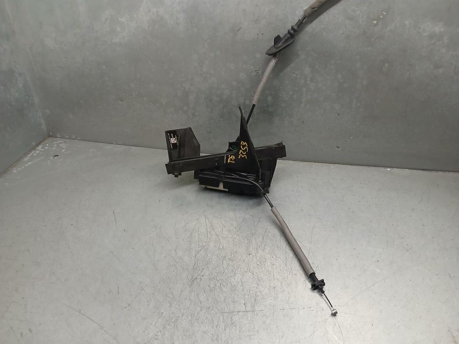 Fechadura / fecho porta trás esquerdo FORD Fiesta VII (HJ, HF)