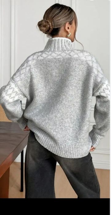 Светр жіночій, гарної якості та дуже приємний на дотик. Розмір 46-48