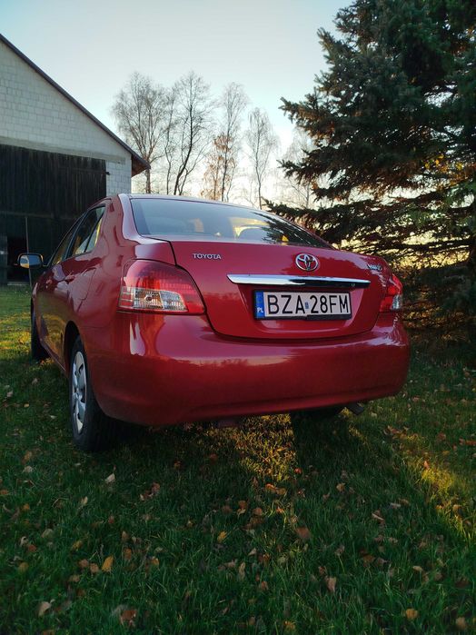 Toyota Yaris Sedan 1.5 Benzyna AUTOMAT Pierwszy właściciel