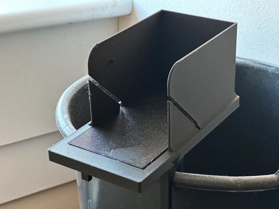 Armadilha para Ratos Adaptável a Balde