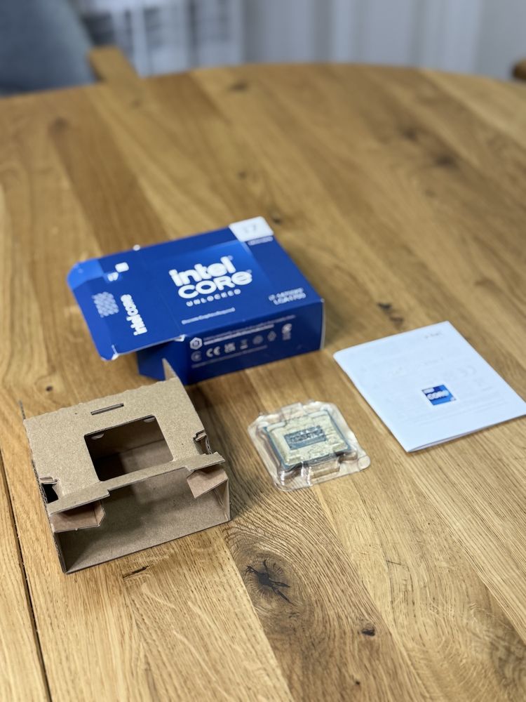 Процесор Intel Core i7-14700KF