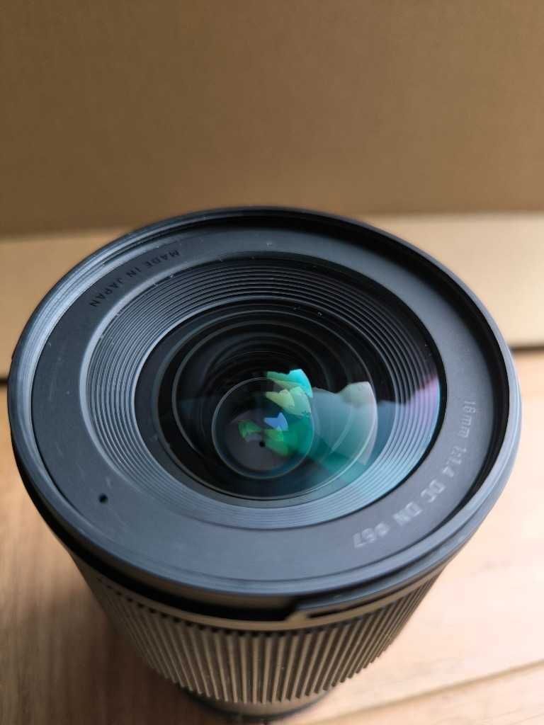 Sigma 16mm f/1.4 DC DN (Sony E-mount)