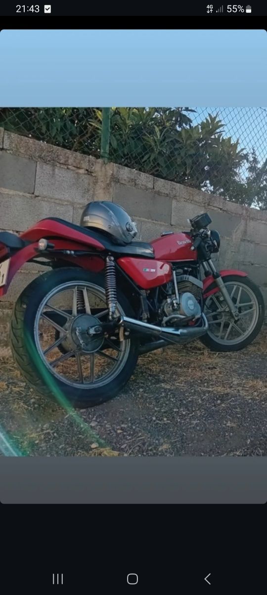 Benelli bicilindrica 125 2T