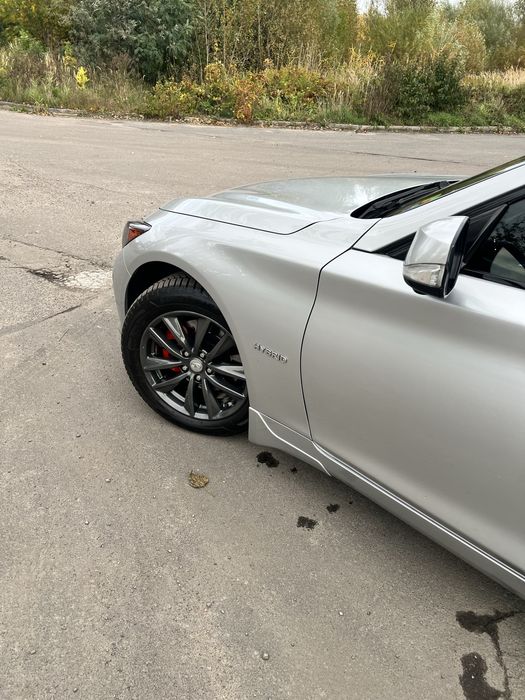 Infiniti Q50 3.5hydrid кращий седан в класі на найкращому двигуні