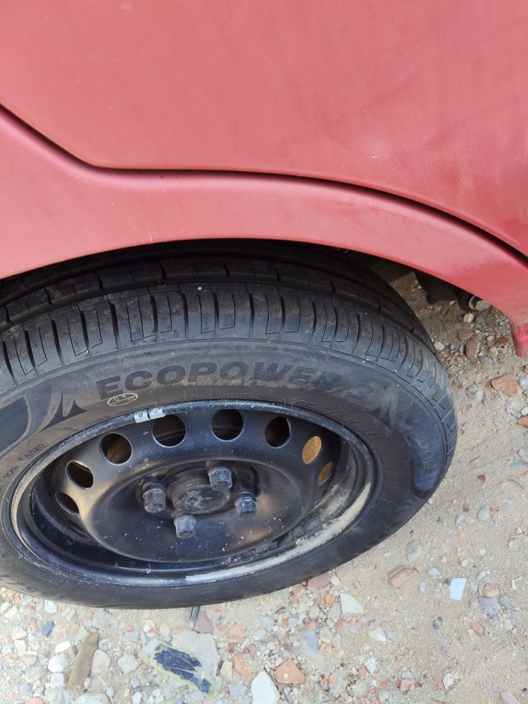 Renault RL em ótimo estado, motor fiável