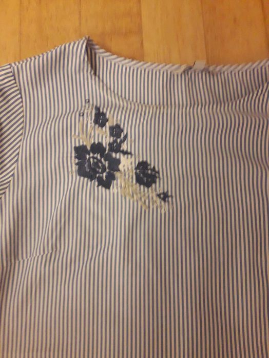 Bluzka na krótki rękaw w paski z haftem roz.36 Greenpoint