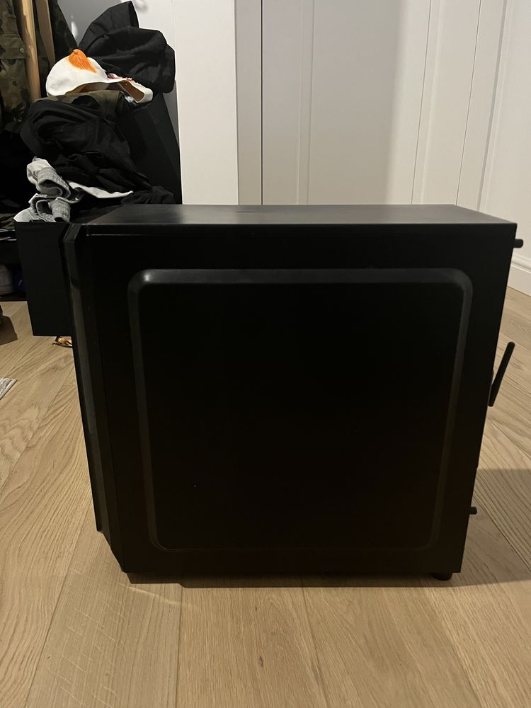 Komputer Intel(R) core(TM) i5-8400 CPU 2.80GHz