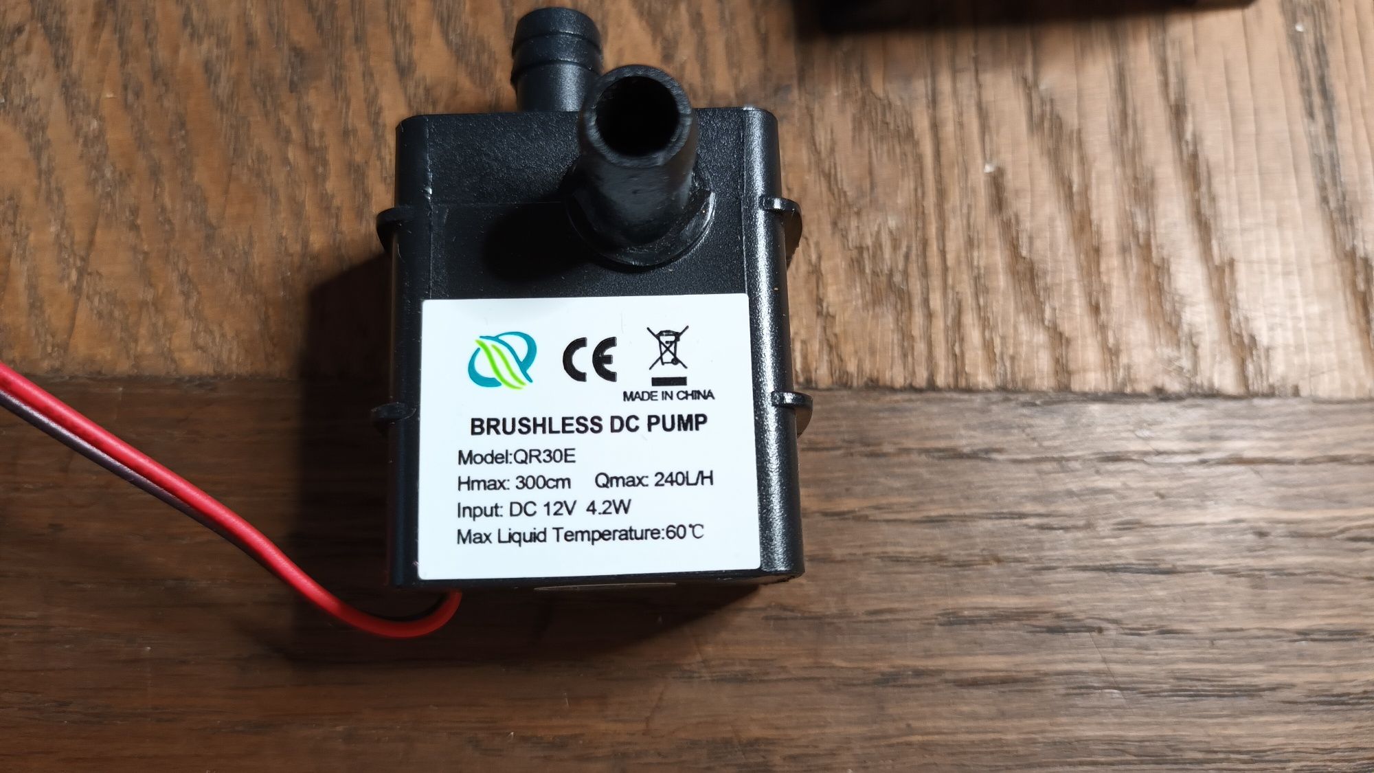 Насос для декоративного фонтана новий 12 v 4.2 w 240 l/h 12 в