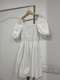 Biala sukienka Mango bufiaste rekawy